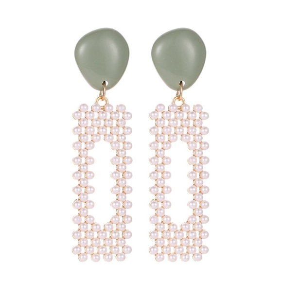 **EDEN* Green x Pearl Fashion Dangle Earrings - Picture 2 of 2